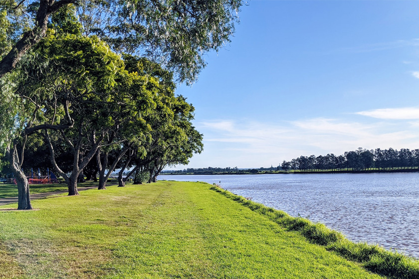 Raymond Terrace River views